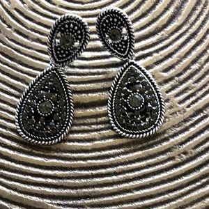 Drop Marquisette Earrings